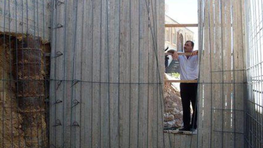 اتفاقية لبناء 5 آبار لمزارعين في قرية بدو في القدس