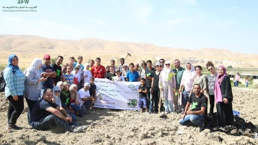 القافلة الخضراء تزرع 2,825  شجرة دعما لصمود المزارعين  و تصل الى ضفاف نهر الاردن