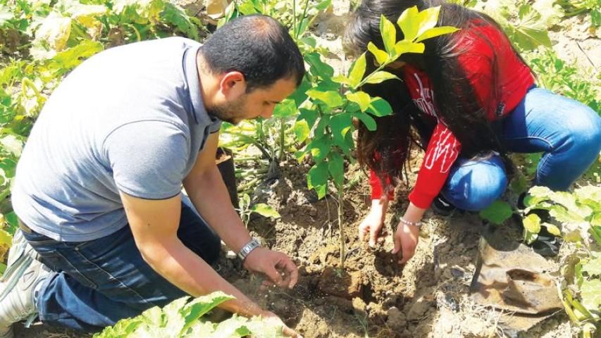 القافلة الخضراء والبنك المركزي يرسمون البسمة في الأغوار الوسطى‎